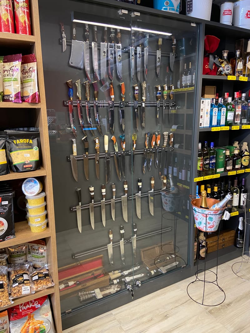 Portas e divisórias de vidro executadas em Casa do Churrasco, Fortaleza